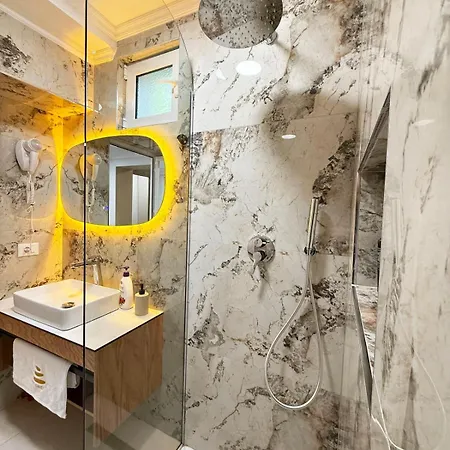 Zen Oasis Villa Golem (Tirana)