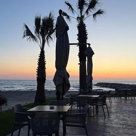 Villa Zen Oasis Golem (Tirana)