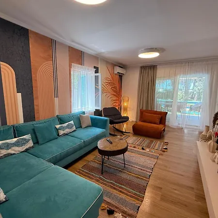 Zen Oasis * Golem (Tirana)